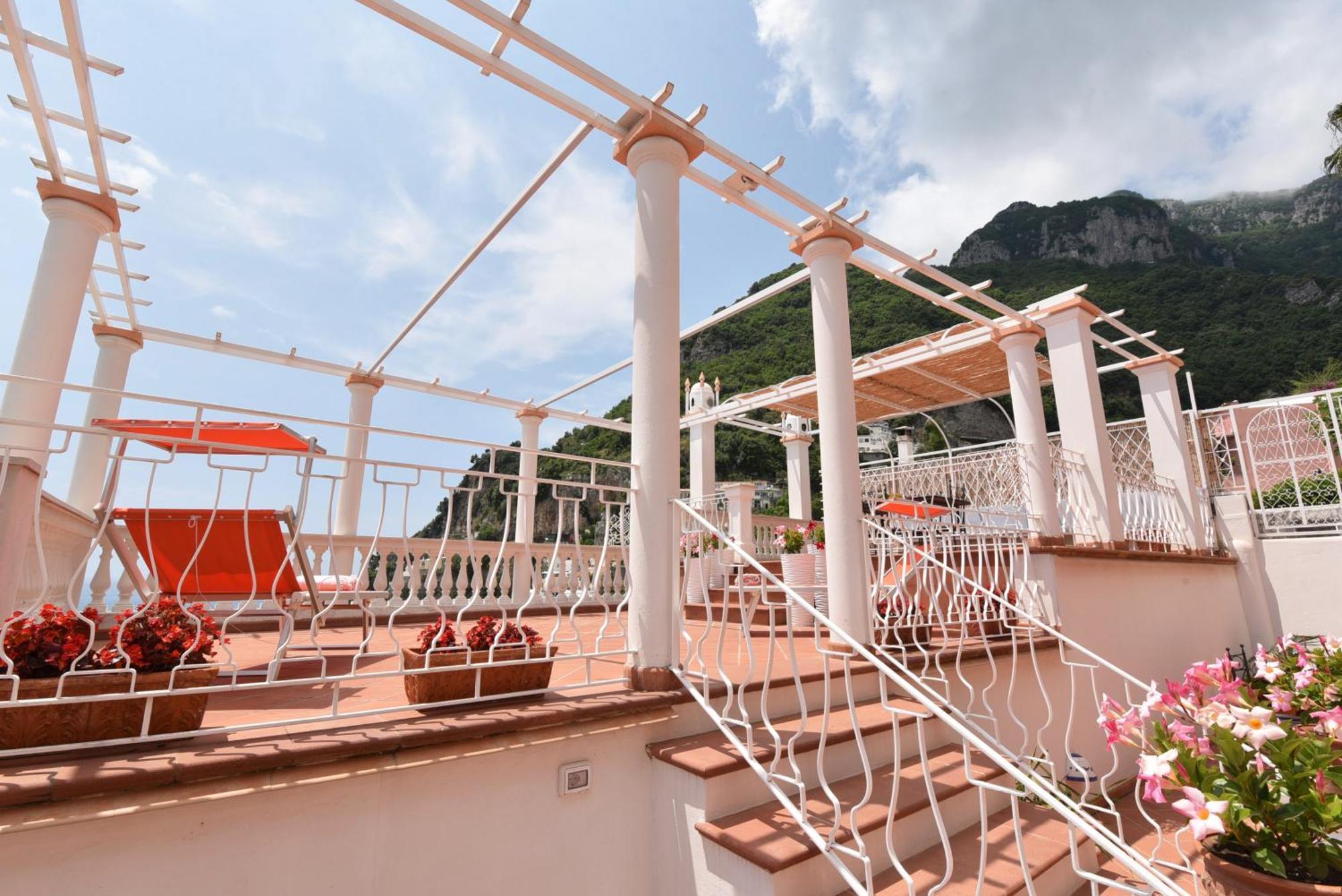 Villa Sunshine Positano Room ภายนอก รูปภาพ